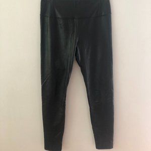 7 For All Mankind Pleather Legging (M)